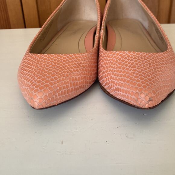 Vionic Peachy Pink Embossed Leather Lena Flats, Size 7 - Picture 2 of 16